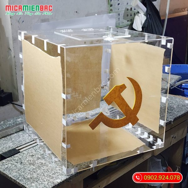 hòm phiếu bầu cử