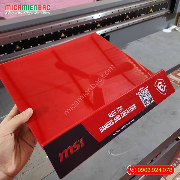 giá mica để máy tính