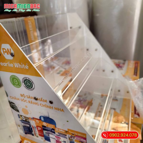 Kệ mica trưng bày
