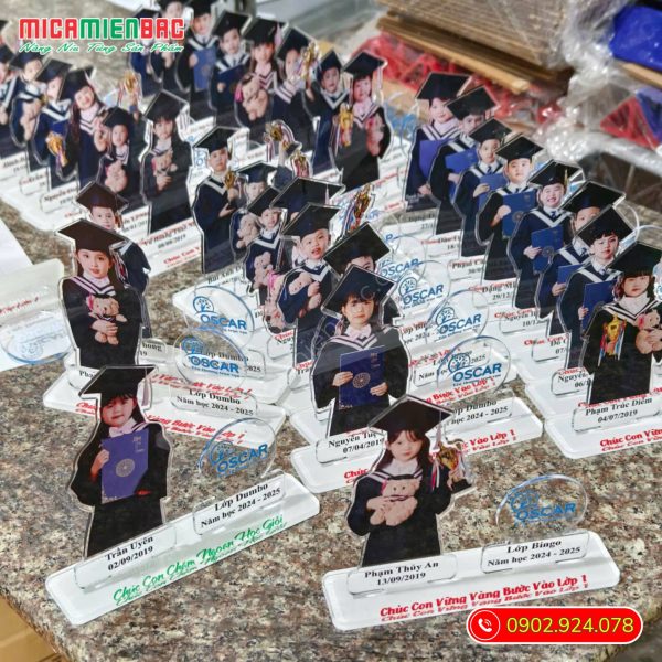 cúp tốt nghiệp đẹp