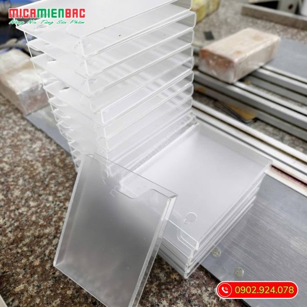 kệ mica treo tường a6