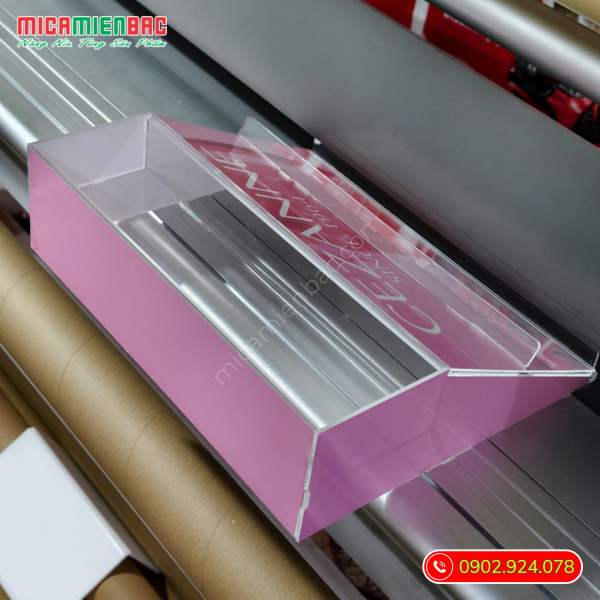 trưng bày mỹ phẩm