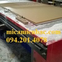 cắt khắc mica