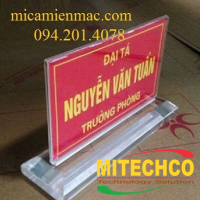 mẫu biển chức danh mica để bàn hai mặt
