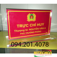 Mẫu biển chức danh để bàn đang được ưa chuộng hiện nay