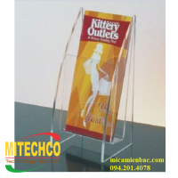 Giá kệ mica đựng tờ rơi tại showroom