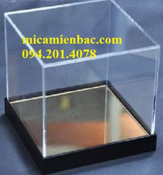 Hộp mica trong trưng bày sản phẩm