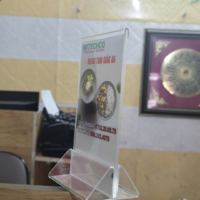 Menu mica a6 đế tam giác