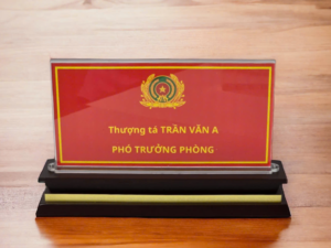 đế gỗ không ốc