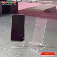kệ trưng bày điện thoại mica