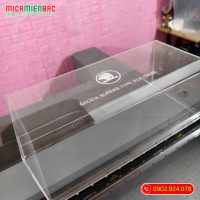 khắc laser trên mica