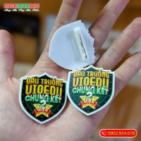 làm huy hiệu cài áo